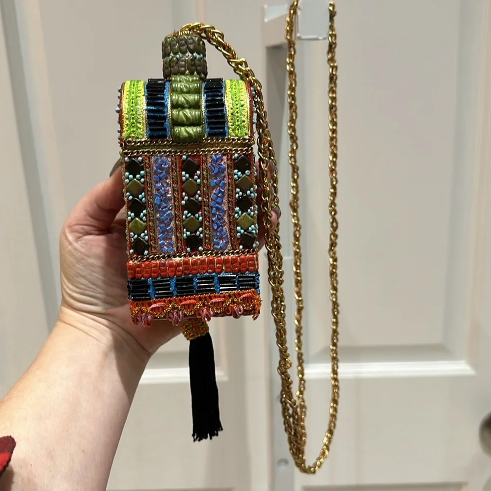 Mary Frances box purse - Picture 4 of 4